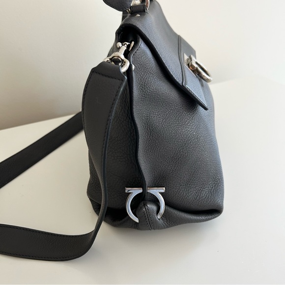 Salvatore Ferragamo Sofia Shoulder Bag Dark Gray Pebble Calfskin - Picture 5 of 16